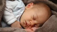 Ilustrasi Gambar Bayi Tertidur (sumber: pixabay)