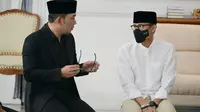 Menteri Pariwisata dan Ekonomi Kreatif (Menparekraf) Sandiaga Uno bertakziah ke Rumah Dinas Gubernur Jabar Ridwan Kamil di Gedung Pakuan, Minggu (19/6/2022). (Foto: Biro Adpim Jabar)