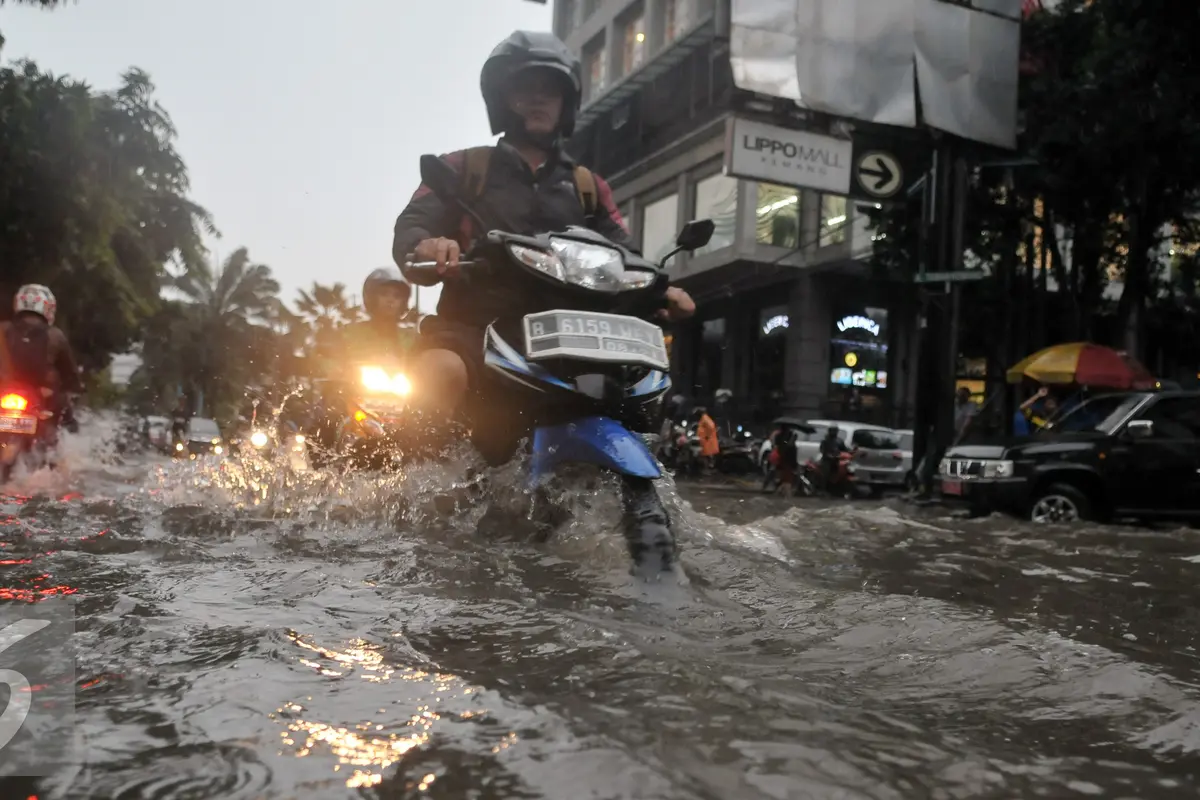 Banjir disejumlah lokasi di Jakarta