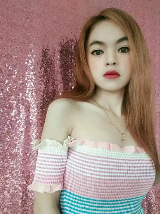 6 Potret Terbaru Artis Cilik Febriana Sapta Kini Lepas Hijab, Bikin Pangling