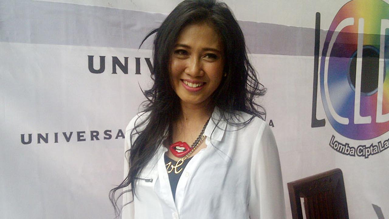 Erie Susan Gandeng Posan Tobing di Mini Album