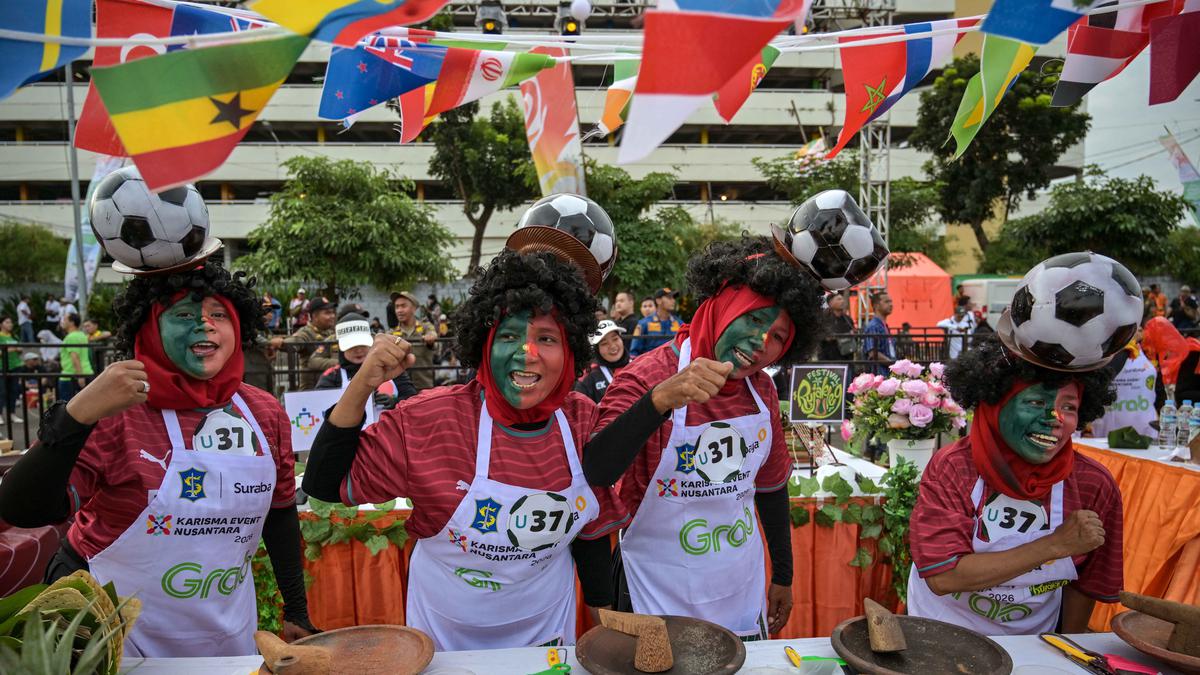 Festival Rujak Uleg 2026 Surabaya Hadirkan Nuansa Sepak Bola Dunia