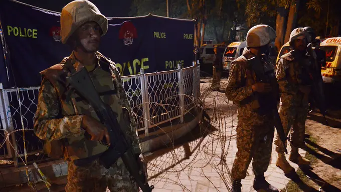 Serangan Bom Pakistan: 17 Tersangka Sudah Ditangkap