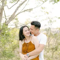 Tidak hanya keharmonisan dan kemesraan Eza Gionino dan Meiza Aulia Coritha yang mencuri perhatian warganet. Tapi paras Meiza yang telah memiliki tiga orang anak kerap disebut seperti ABG. [Instagram/ma_coritha/malons93]