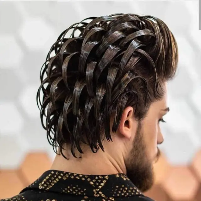 model rambut unik