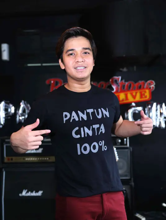 Mengusung genre pop kreatif, adik Olga Syahputra ini bekerja sama dengan mantan drummer Kotak, Posan Tobing dan CMI Musik. (Nurwahyunan/Bintang.com)