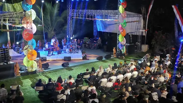 Jazz Gunung Ijen dipadati sejumlah penonton. (Hermawan/Liputan6.com)