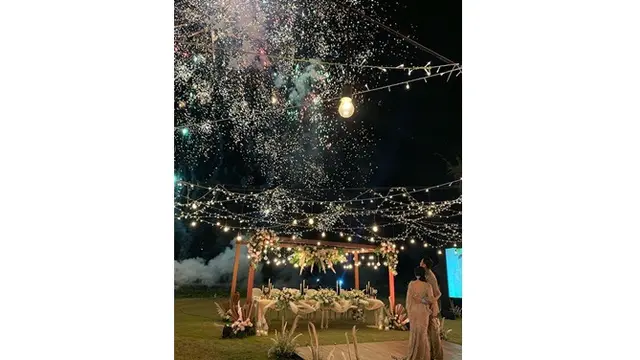 Asta RAN Akhirnya Menikah Setelah 10 Tahun Pacaran, Ini 7 Momen Manisnya Bersama Sang Istri