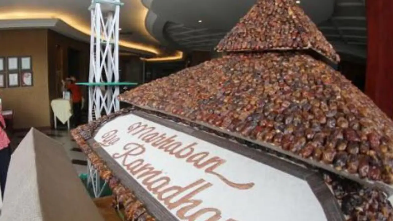 Miniatur Masjid Agung Demak