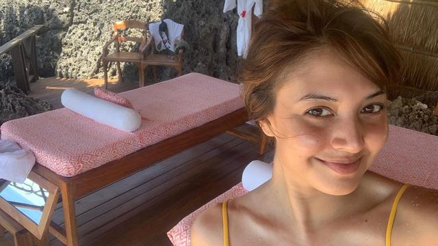 7 Potret Aurelie Moeremans saat Tanpa Makeup, Tetap Memesona