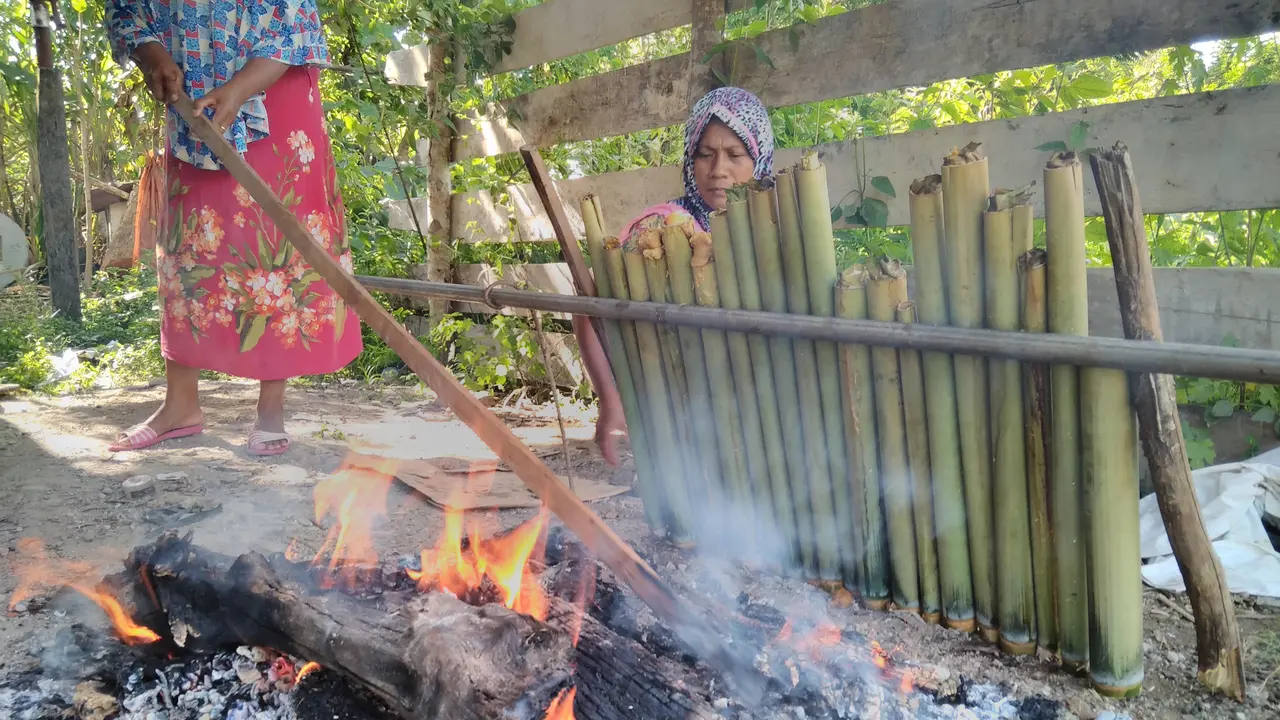 Proses Pembuatan Lemang di Aceh