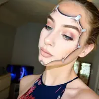 Biasanya Makeup terlihat cantik, tapi kali ini kamu bakal... (via: Boredpanda.com)