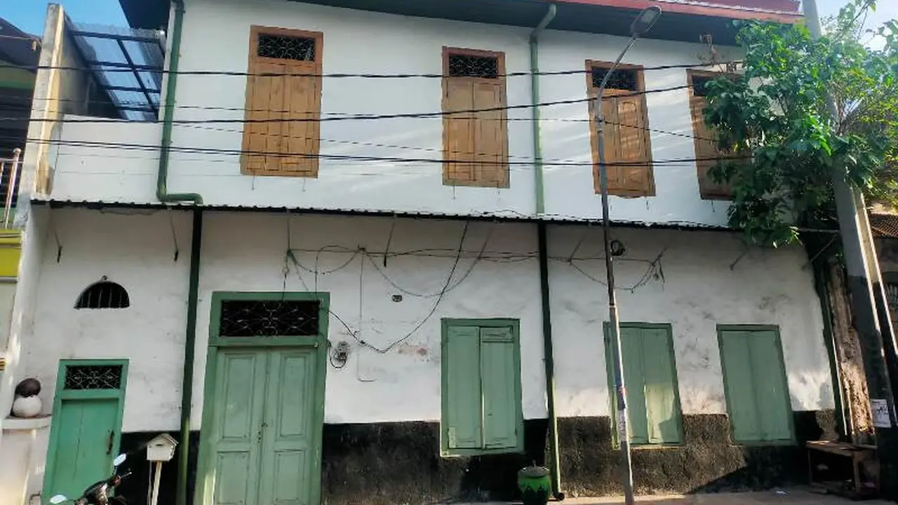 Bangunan Langgar Gipo itu telah ditetapkan statusnya sebagai cagar budaya melalui Surat Keputusan Wali Kota Surabaya Nomor 188.45/63/436.1.2/2021 yang terbit pada 22 Februari 2021.