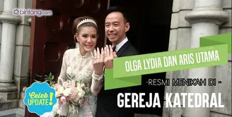 Senyuman Olga Lydia dan Aris Utama di hari Pernikahan.