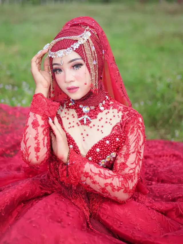 7 Pesona Findi Artika saat Pakai Hijab, Disebut Mirip Nissa Sabyan