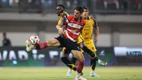 BRI Super League: Persija Kalahkan Madura United di Pamekasan, Mauricio Souza Lega
