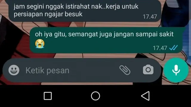 5 Chat Ibu ke Anak Ingatkan Tetap Sehat Ini Bikin Senyum