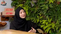 Pesan emosional Natasha Rizky untuk Desta. (credit:youtube.com/@curhatbang)