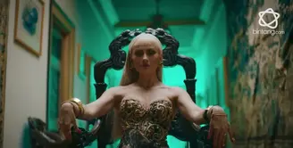 Agnez Mo menceritakan alasannya memilih pixie cut sebagai model rambut terbarunya.