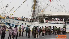KRI Dewaruci (Pengirim: Dispenkolinlamil).