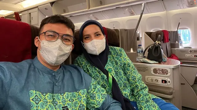 8 Momen Tya Ariestya dan Suami Jalani Umrah, Penuh Haru Bahagia