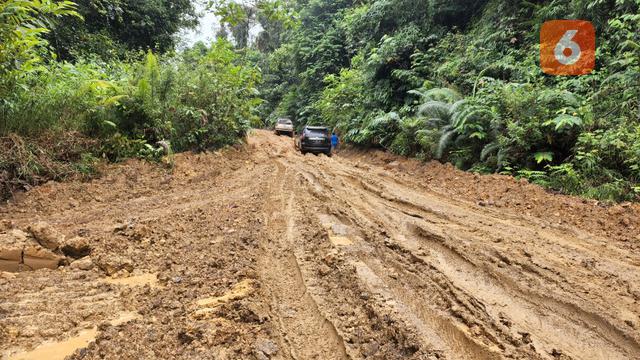 Jalan Rusak Mahakam Ulu