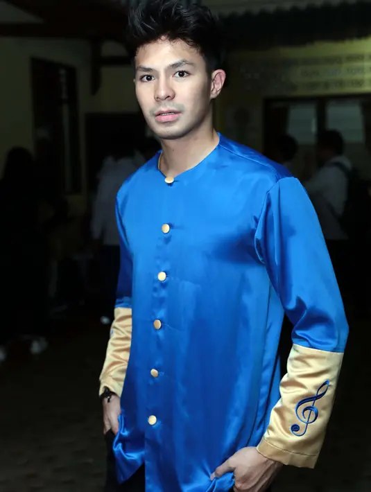 Restu orang tua sudah dikantongi Vero untuk meminang sang kekasih, Mikha Tambayong. Meskipun kedua orang tuanya tidak menyarankan untuk buru-buru menuju pelaminan. (Deki Prayoga/Bintang.com)