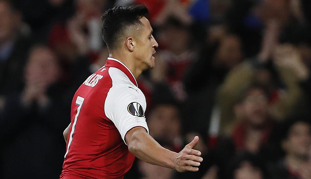 Striker Arsenal, Alexis Sanchez, merayakan gol yang dicetaknya ke gawang FC Cologne pada laga Liga Europa di Stadion Emirates, London, Rabu (14/9/2017). Arsenal menang 3-1 atas Cologne. (AFP/Kirsty Wigglesworth)