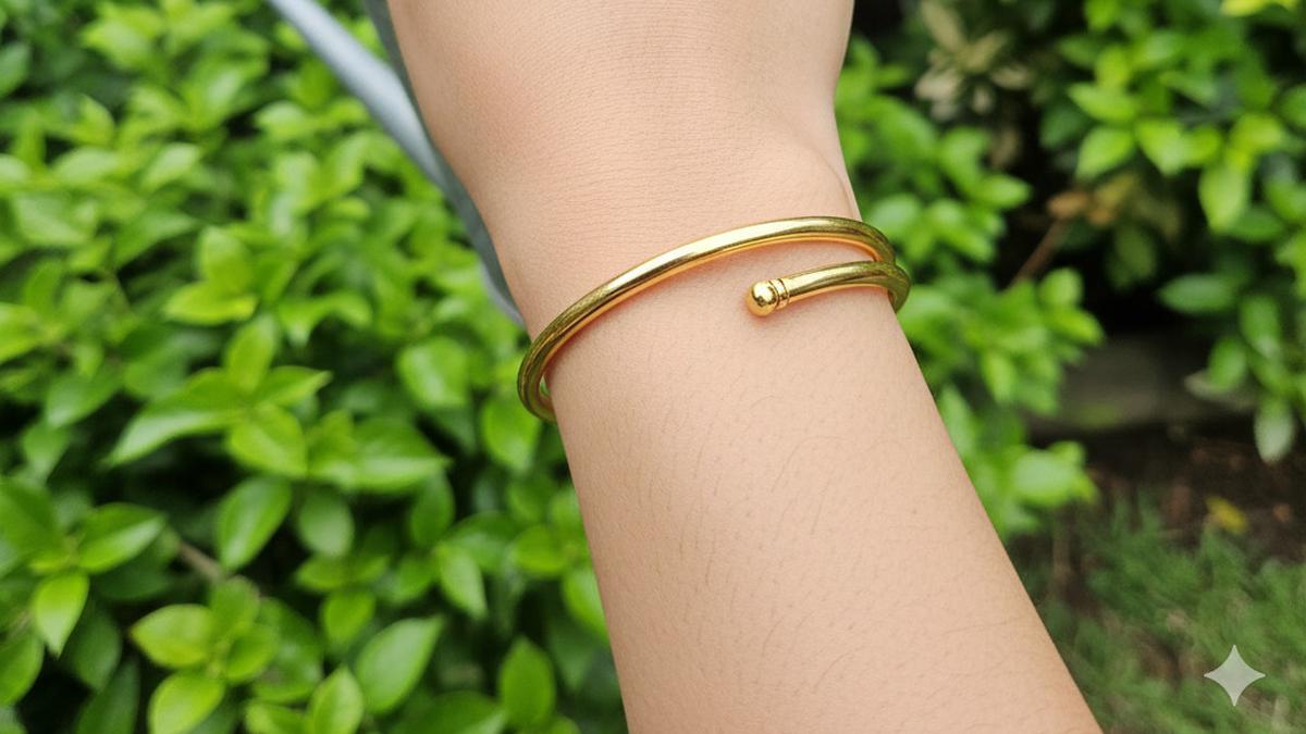 8 Gelang Emas Lilit Polos 24 Karat Cocok Disimpan Jangka Panjang, Elegan