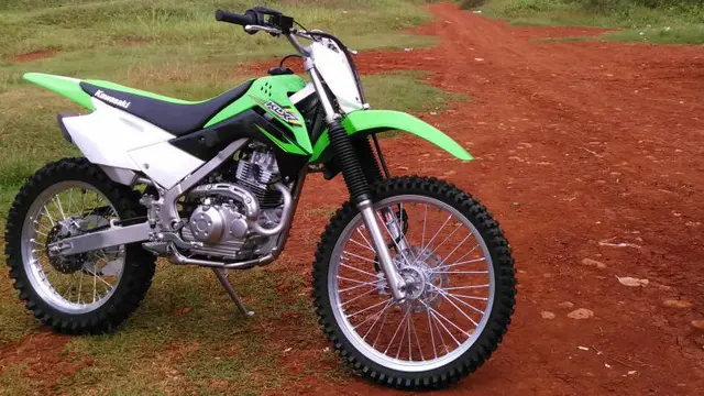 Menguji New KLX150 di Tanah Merah Sirkuit Trail Pagedangan BSD