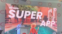 Pendiri AirAsia Tony Fernandes saat pidato seremoni penandatanganan kerja sama dengan lebih dari 50 grup hotel di kawasan ASEAN di The Linc, Kuala Lumpur, Malaysia, Selasa (25/10/2022).(Liputan6.com/Muhammad Radityo Priyasmoro)