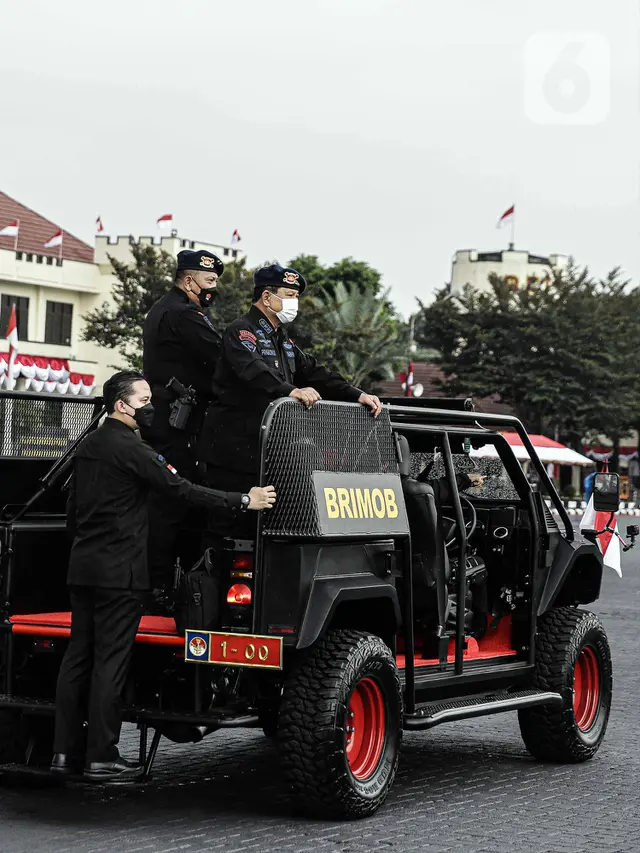 FOTO: Menhan Prabowo Hadiri Peringatan HUT ke-76 Brimob