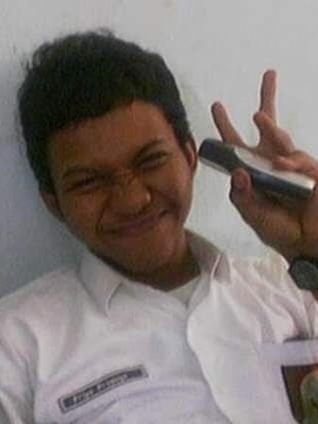 7 Potret Masa Remaja Babe Cabita, Gaya Rambutnya Bikin Pangling