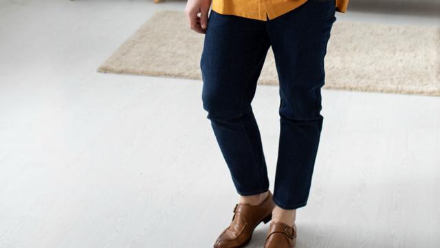 Ilustrasi celana chino pria