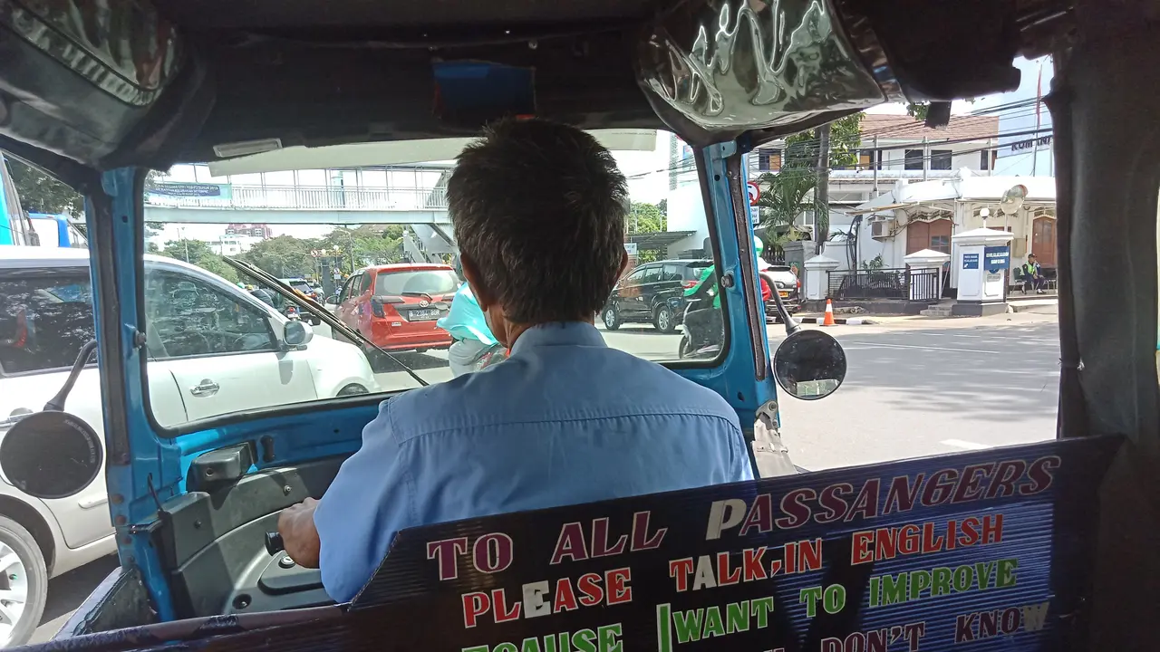 Bajaj Tarnedi