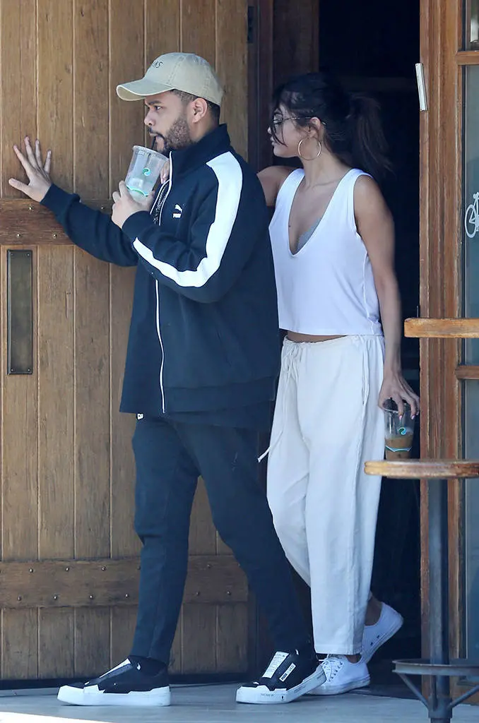 Selena Gomez dan The Weeknd. (via eonline.com)