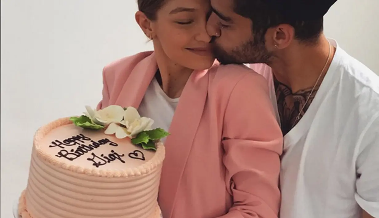 Kebahagiaan tengah menyelimuti kehidupan Gigi Hadid lantaran berulang tahun dan genap berusia 22 tahun. Namun di hari ulang tahunnya itu Gigi membuat para penggemarnya merasa iri dengan foto yang diunggahnya. (Instagram/gigihadid)