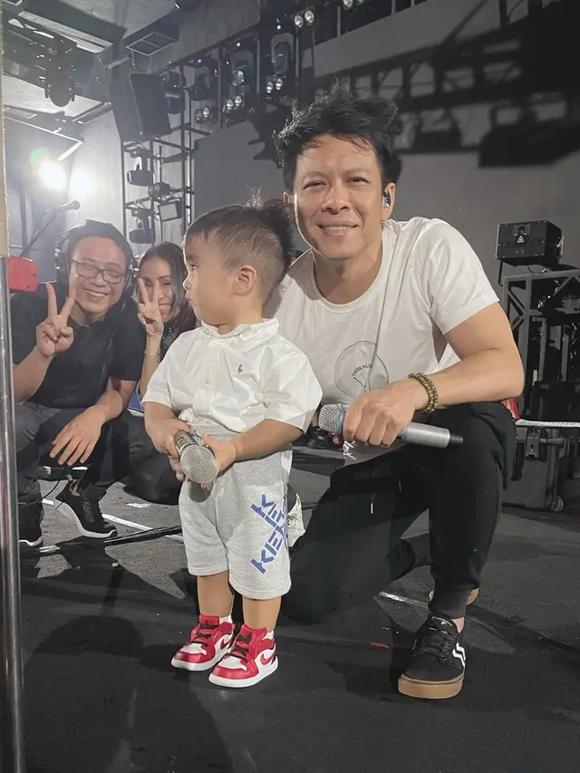 [Fimela] Anak Momo Geisha dan Ariel Noah