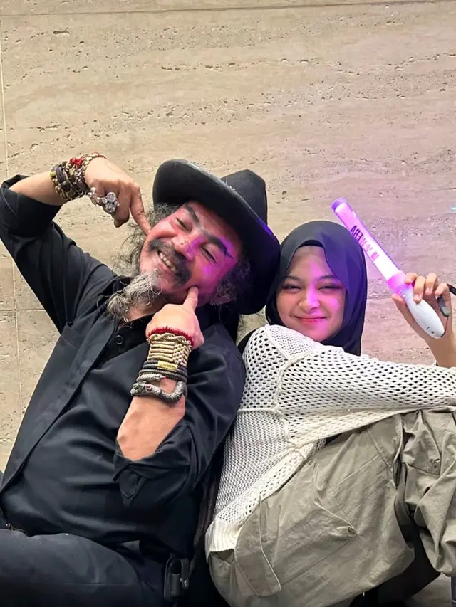 Limbad dan Kesya Nonton JKT48