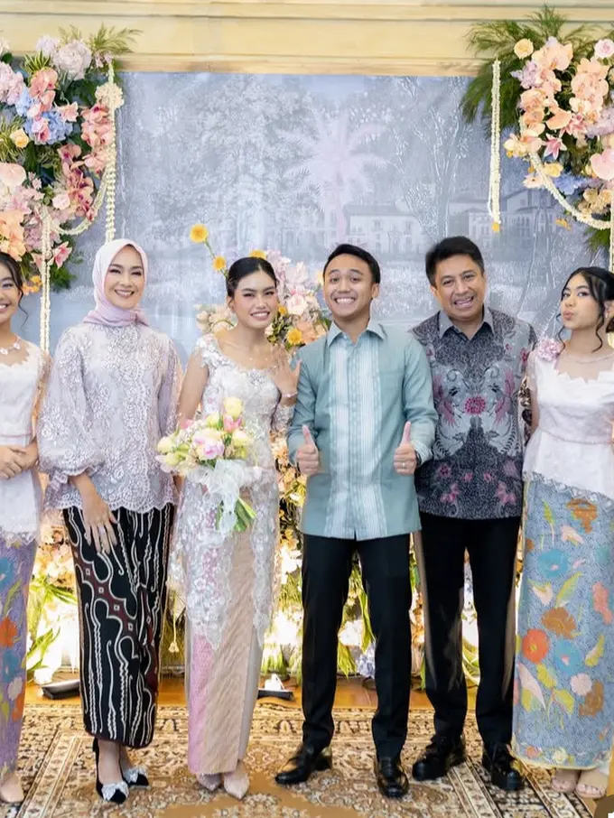 Pesona Kedua Adik Namira Adjani Putri Alya Rohali saat Acara Lamaran,