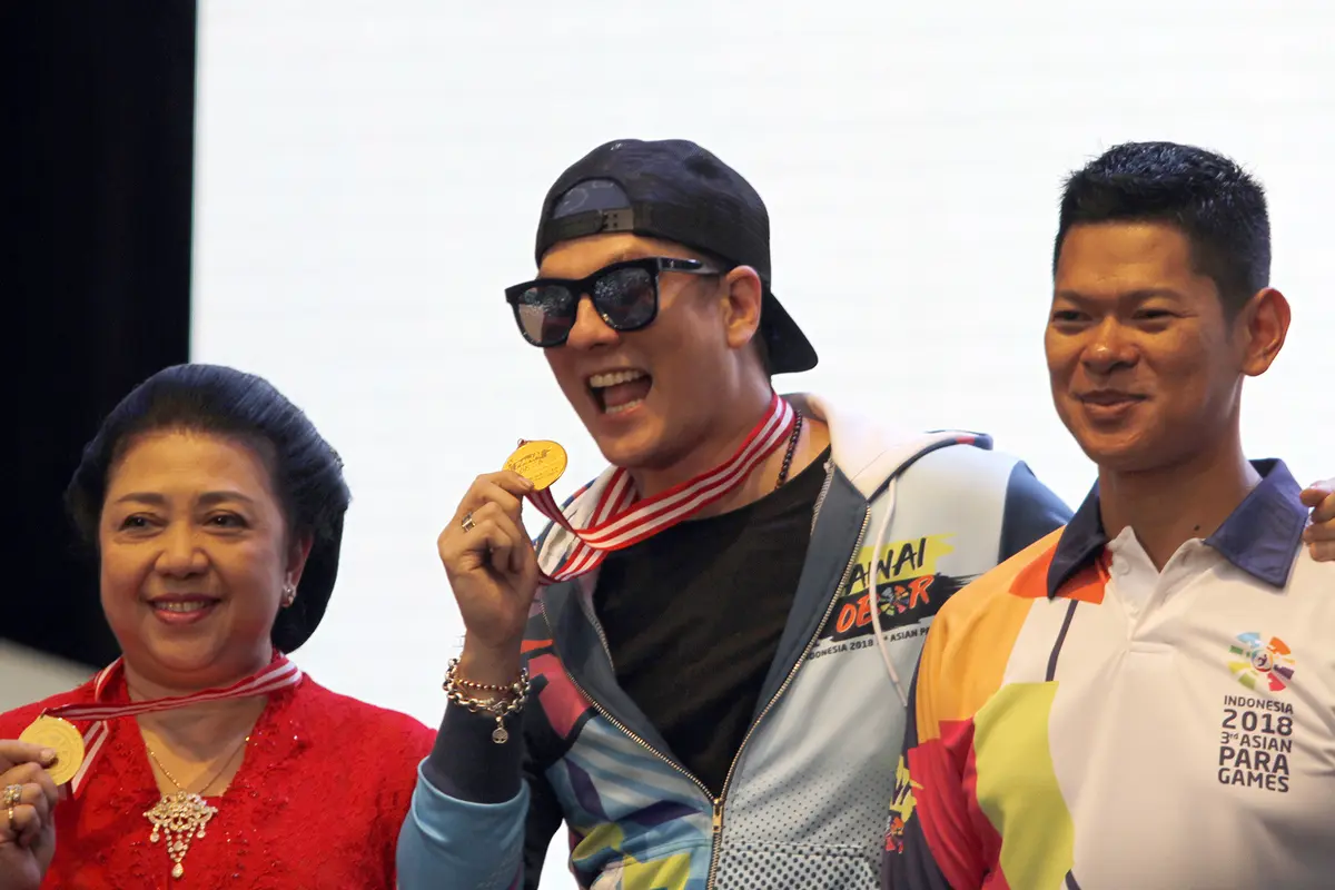Bertrand Antolin Membawa Lentera Asian Para Games