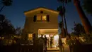 Suasana peresmian Privee Social Club di Venesia, Los Angeles, California, AS, (23/3). Tempat ini adalah sebuah klub para pengguna ganja eksklusif yang diluncurkan pada 23 Maret 2017. (AFP Photo / David Mcnew)