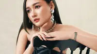 Meiska Ceritakan Hubungan Asmara yang Terpaksa Harus Disudahi Lewat Single Terbaru, Berat Rasanya