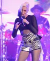 Gwen Stefani seketika membuat geger para netizen ketika ulah dirinya unggah foto selfie di akun sosial media instagram. (AFP/Bintang.com) 