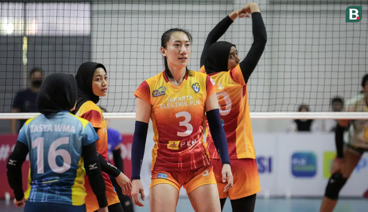 Ren Kaiyi memiliki keterampilan yang komprehensif dan pernah dipilih oleh Lang Ping untuk tim nasional. Dia adalah murid dari mantan pemain nasional Yang Hao dan pemain perguruan tinggi pertama yang masuk ke tim nasional bola voli putri Tiongkok. (Bola.com/Bagaskara Lazuardi)