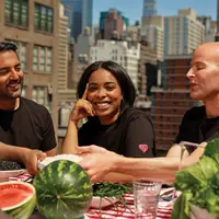 Pekerja Michael Kors dalam acara dukungan kampanye Watch Hunger Stop (Dok. Michael Kors)