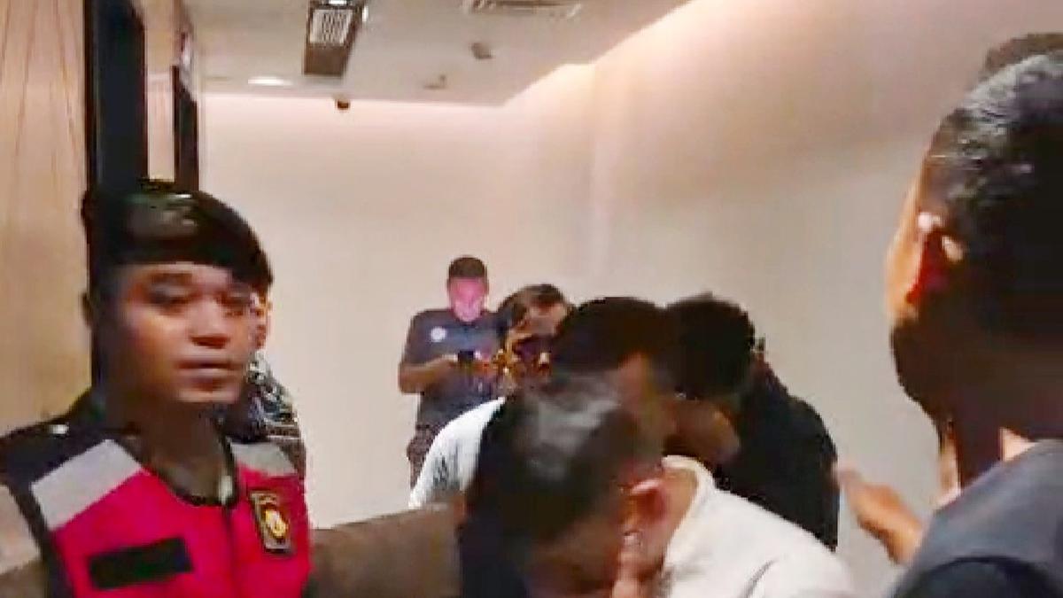 Pesta Seks Gay Sudah 8 Kali Digelar di Hotel Surabaya, Tidak Dipungut Biaya