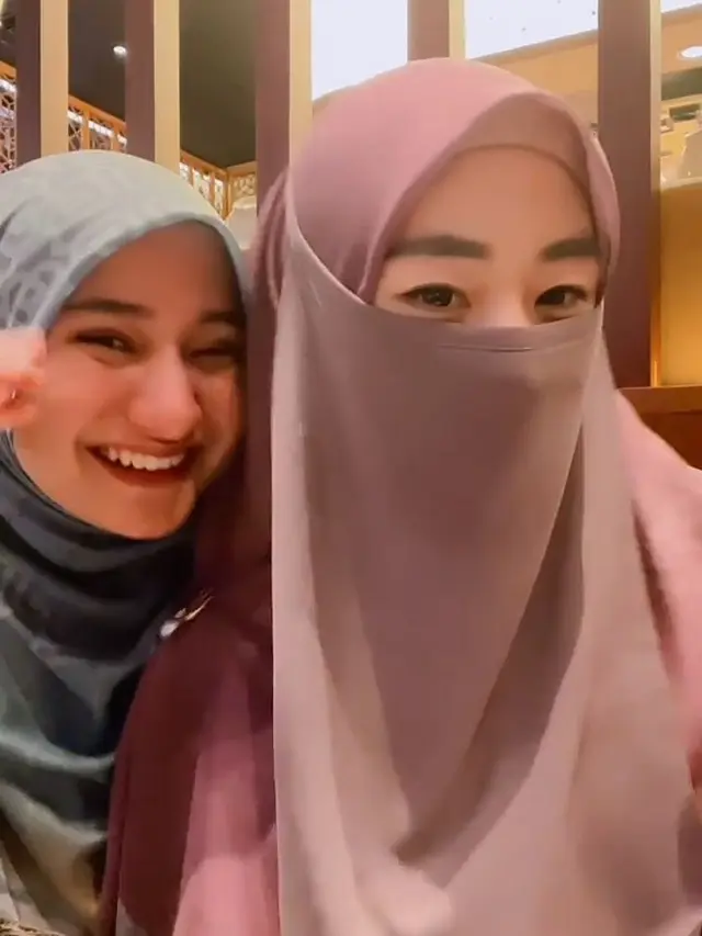 5 Potret Kedekatan Nadzira Shafa Istri Mendiang Ameer Azzikra dan Larissa Chou, Kompak