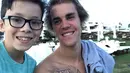 Meski tak terlihat bersama dengan Justin Bieber, seorang penggemar berhasil menangkap sosok pelantun lagu Sorry tersebut berada di sebuah pantai di Meksiko pada 1 Januari. (instagram/thesantiagocarrera)