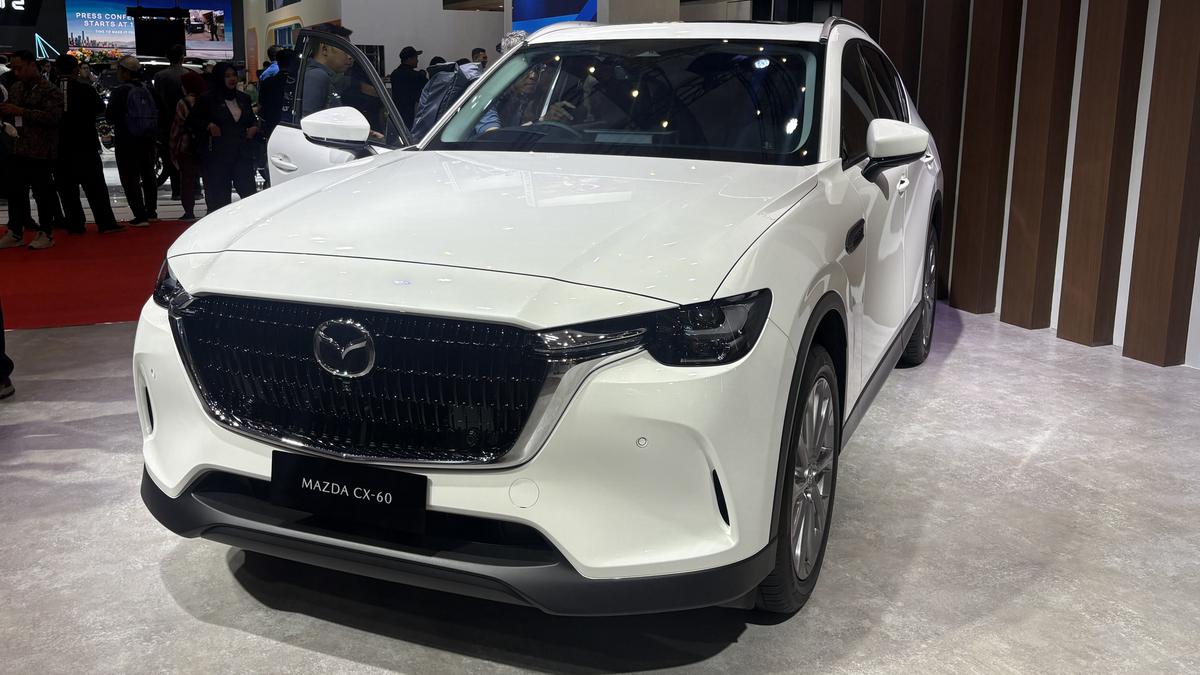 Mazda Hadirkan Nuansa Sporty dan Premium Lewat The New CX-60 Sport di IIMS 2026